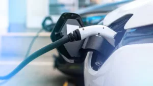 Carros híbridos ganham espaço no Brasil e aceleram a mobilidade sustentável
