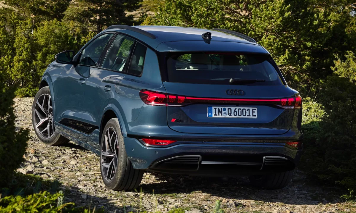 imagick convert Audi Q6 e-Tron estreia no Brasil com pré-venda e vantagens exclusivas para o SUV 100% elétrico