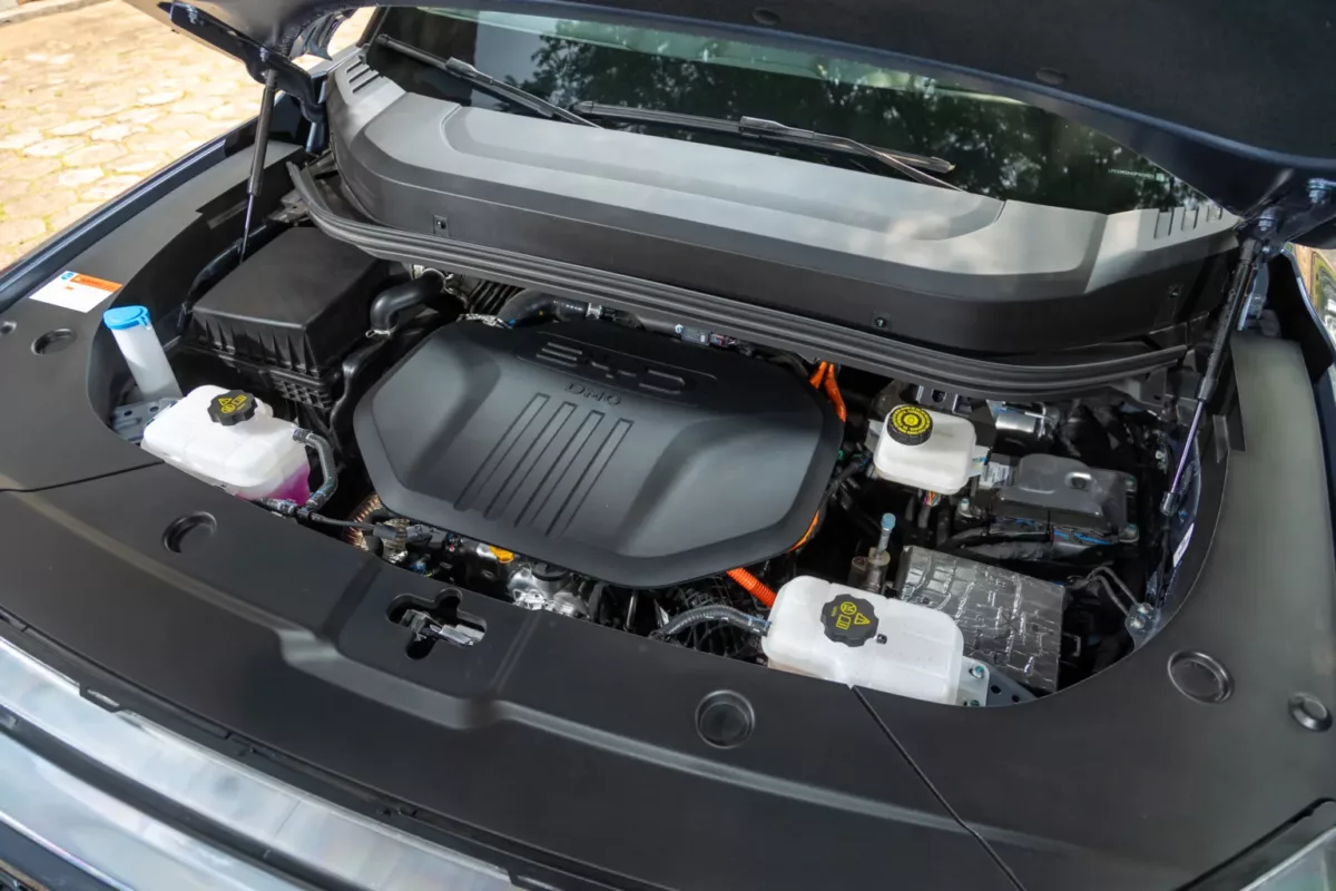 vu698ITn BYD Shark 8 1536x1024 1 BYD Shark: A Caminhonete Híbrida Plug-In Mais Potente Chega ao Brasil
