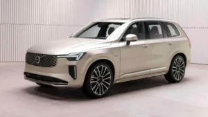 Volvo prevê virada histórica: elétricos devem custar menos que carros a combustão em 5 anos