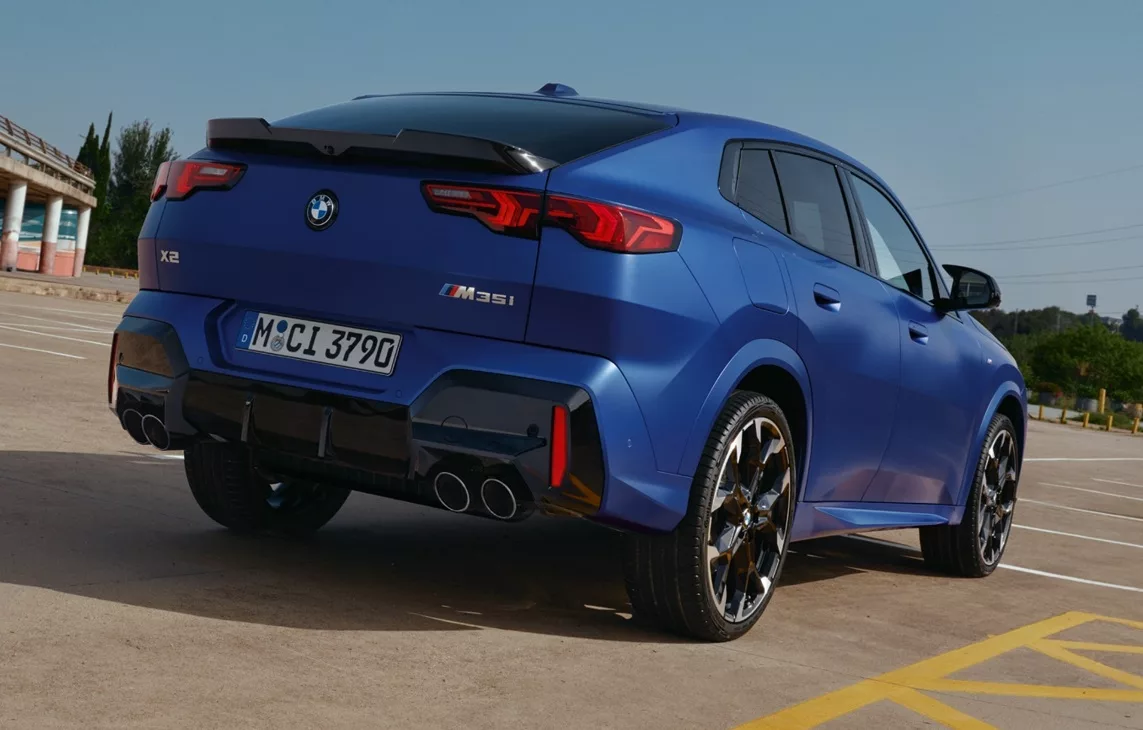 bmw x2 m35i 2 BMW X2 M35i: O SUV Cupê de Alta Performance que Encanta com 317 cv