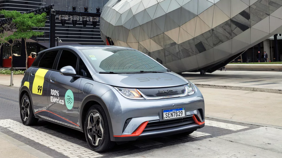 dolphin7 2 9 Lança Categoria Premium de Carros Elétricos e Híbridos com Tecnologia e Sustentabilidade.