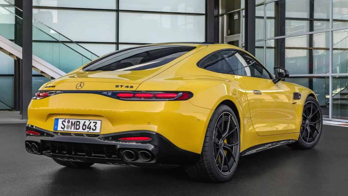 mercedes amg gt 43 coupe 2024 1 Mercedes-AMG GT43 Coupé : Performance e Estilo em Cada Detalhe