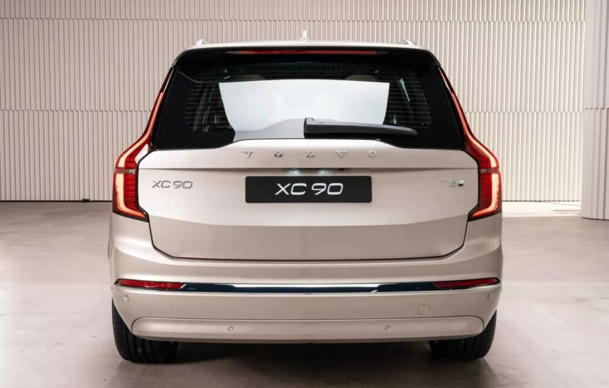 volvo03 42309876 Volvo XC90 2025: Elegância e Sustentabilidade com Nova Versão Elétrica