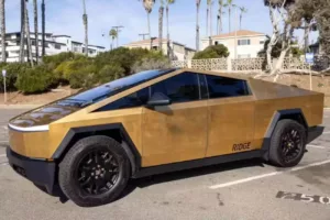 Tesla Cybertruck de Ouro em Leilão: Uma Joia Sobre Rodas com Propósito Solidário