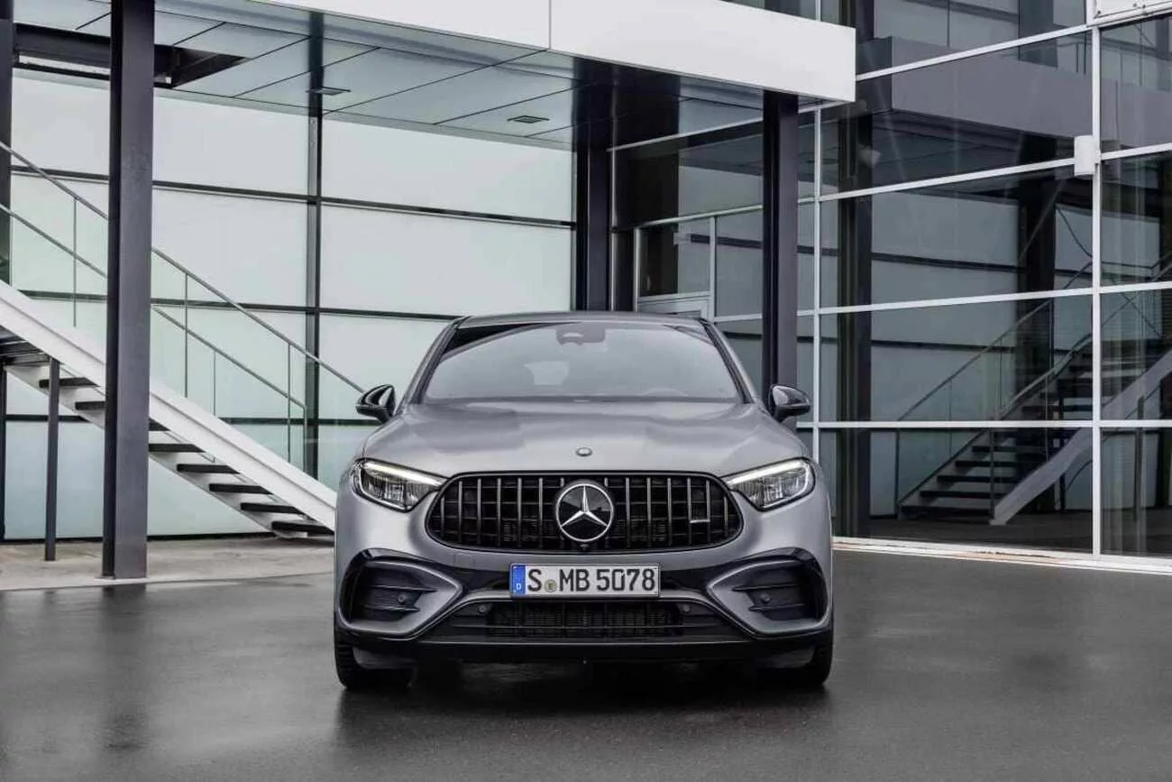 mercedes amg glc 63 s 1 Mercedes-AMG GLC 63 S E Performance: 680 cv, Tecnologia da Fórmula 1 e Luxo Extremo no Brasil