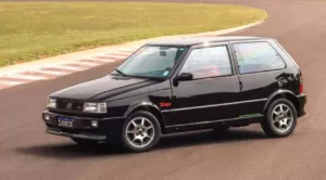 Fiat Uno Turbo: o primeiro esportivo turbinado nacional que marcou uma era