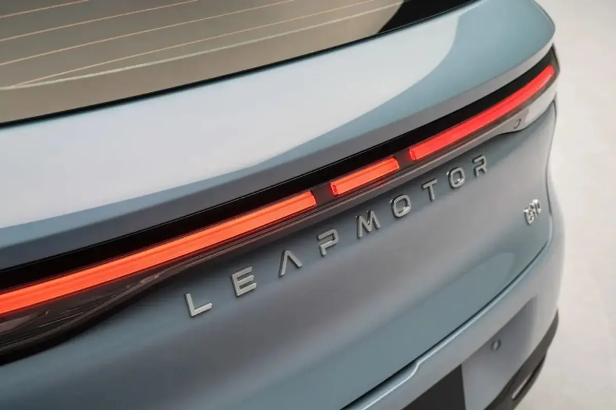 w1200 yichecar 148181338009817.jpeg Leapmotor B10: O SUV elétrico chinês de 214 cv que promete revolucionar o mercado brasileiro