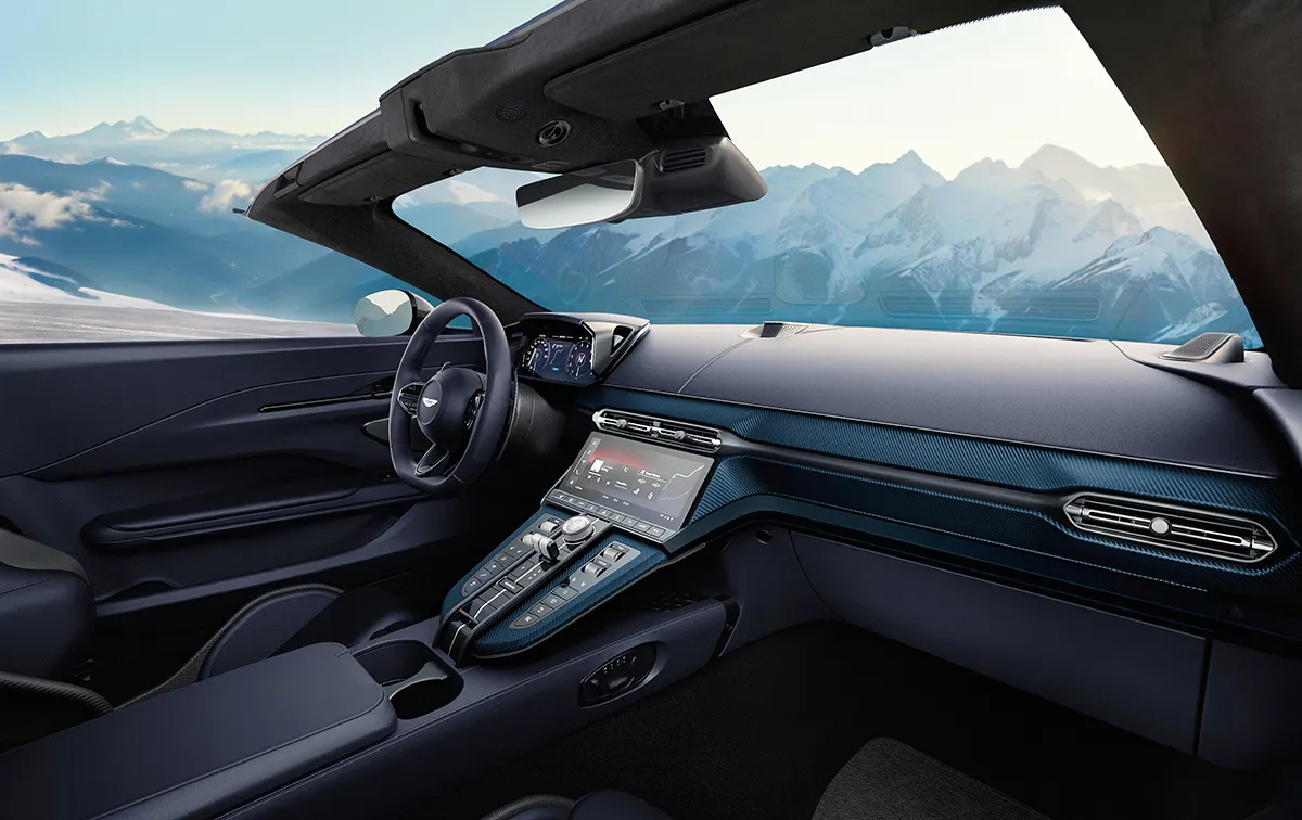 16 jan 25 Aston Martin Vantage Roadster foi projetado para pilotos 2 Aston Martin Vantage Roadster: um conversível que combina luxo e desempenho extremo.