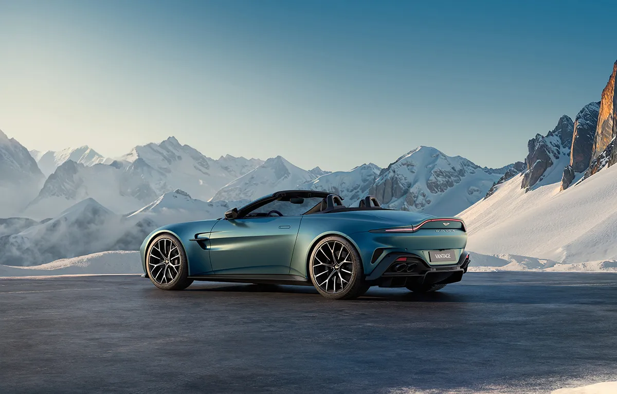 16 jan 25 Aston Martin Vantage Roadster foi projetado para pilotos 5 Aston Martin Vantage Roadster: um conversível que combina luxo e desempenho extremo.