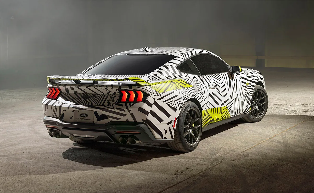 17 jan 25 Ford lanca novos Mustangs GTD Spirit of America e RTR 5 Conheça os novos Mustangs GTD "Spirit of America" e RTR, lançados no Salão de Detroit.
