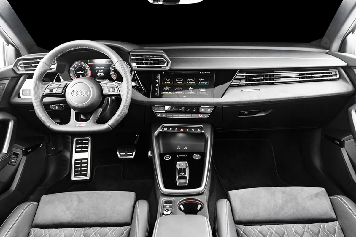 23 jan 25 Novo Audi A3 Sedan ja esta nas concessionarias do Brasil 2 Audi A3 Sedan 2025: Luxo, Tecnologia e Esportividade para o Mercado Brasileiro
