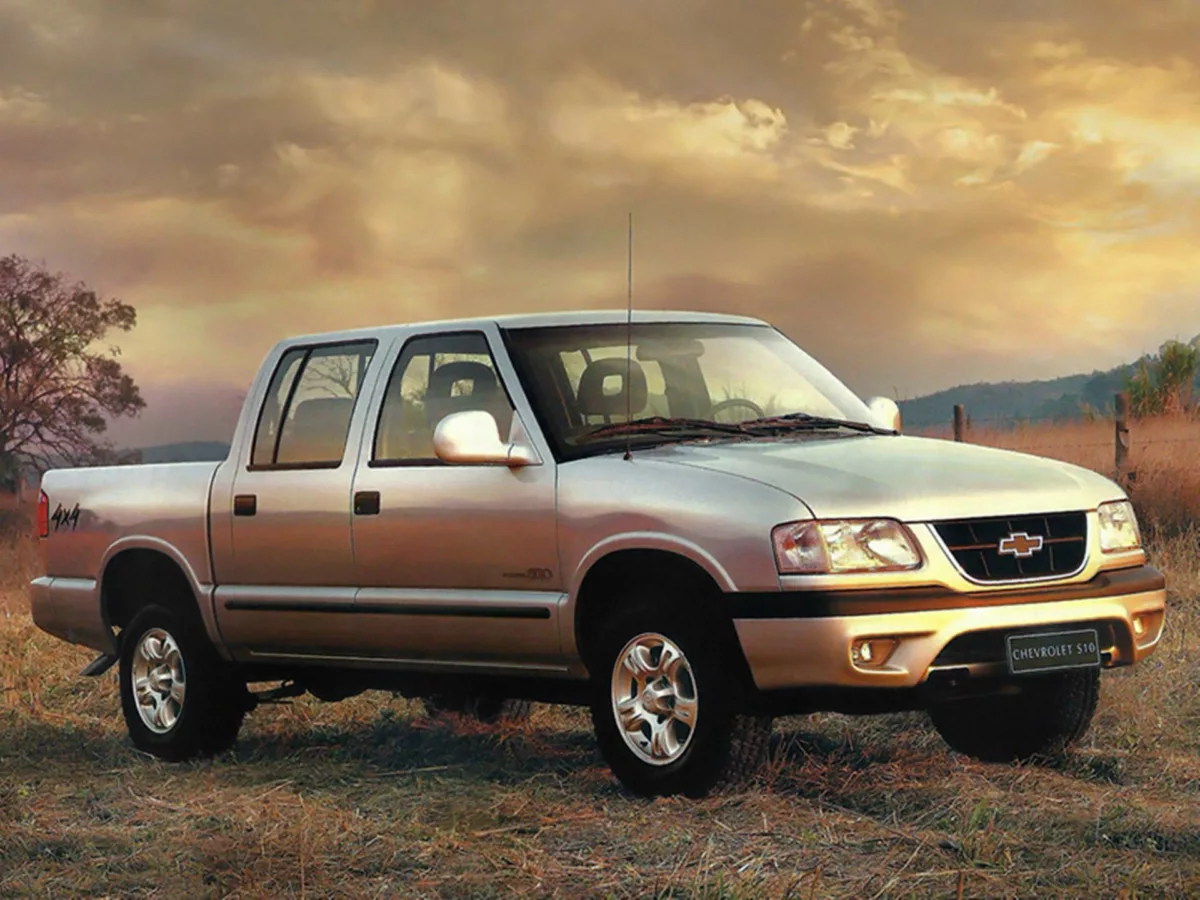 Chevrolet S10 Cabine Dupla 1998 Carros Icônicos que Podem Receber Placa Preta em 2025