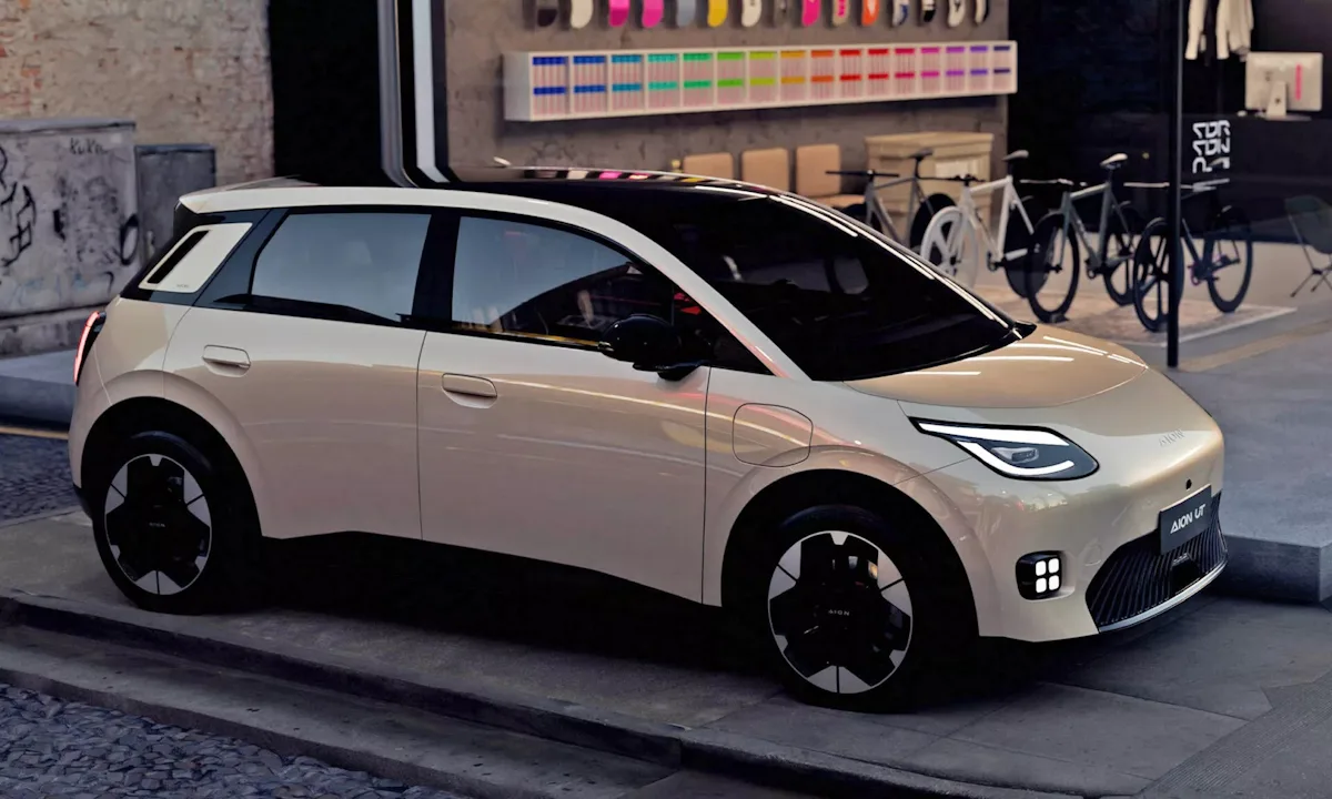 GAC Aion UT cp O GAC Aion UT, hatch elétrico da GAC Motor, inicia pré-venda na China com design inovador, motor de 134 cv e autonomia de 420 km