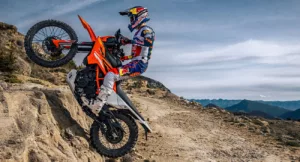 KTM 390 Enduro R 2025: A Escolha Definitiva para Aventuras em Duas Rodas