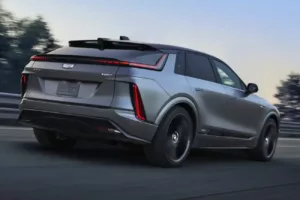Cadillac Lyriq-V: Um SUV Elétrico de Performance Surpreendente