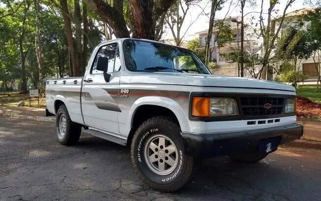 d20 1 Chevrolet D20: O ícone que redefiniu o trabalho e a robustez nos anos 80