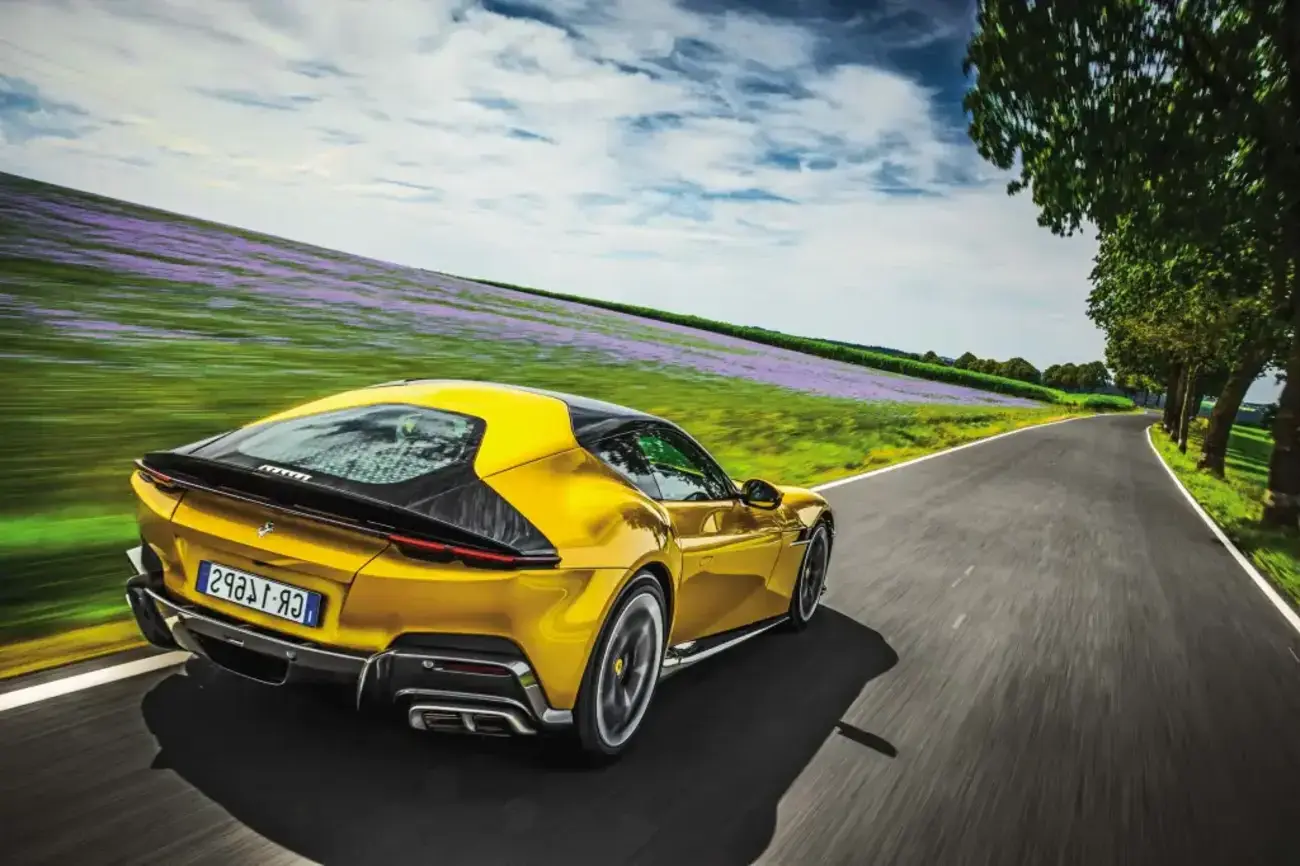 ferrari 12 cilindri cp Ferrari 12Cilindri: O V12 Reinventado com uma combinação perfeita entre performance extrema, tecnologia e sofisticação.