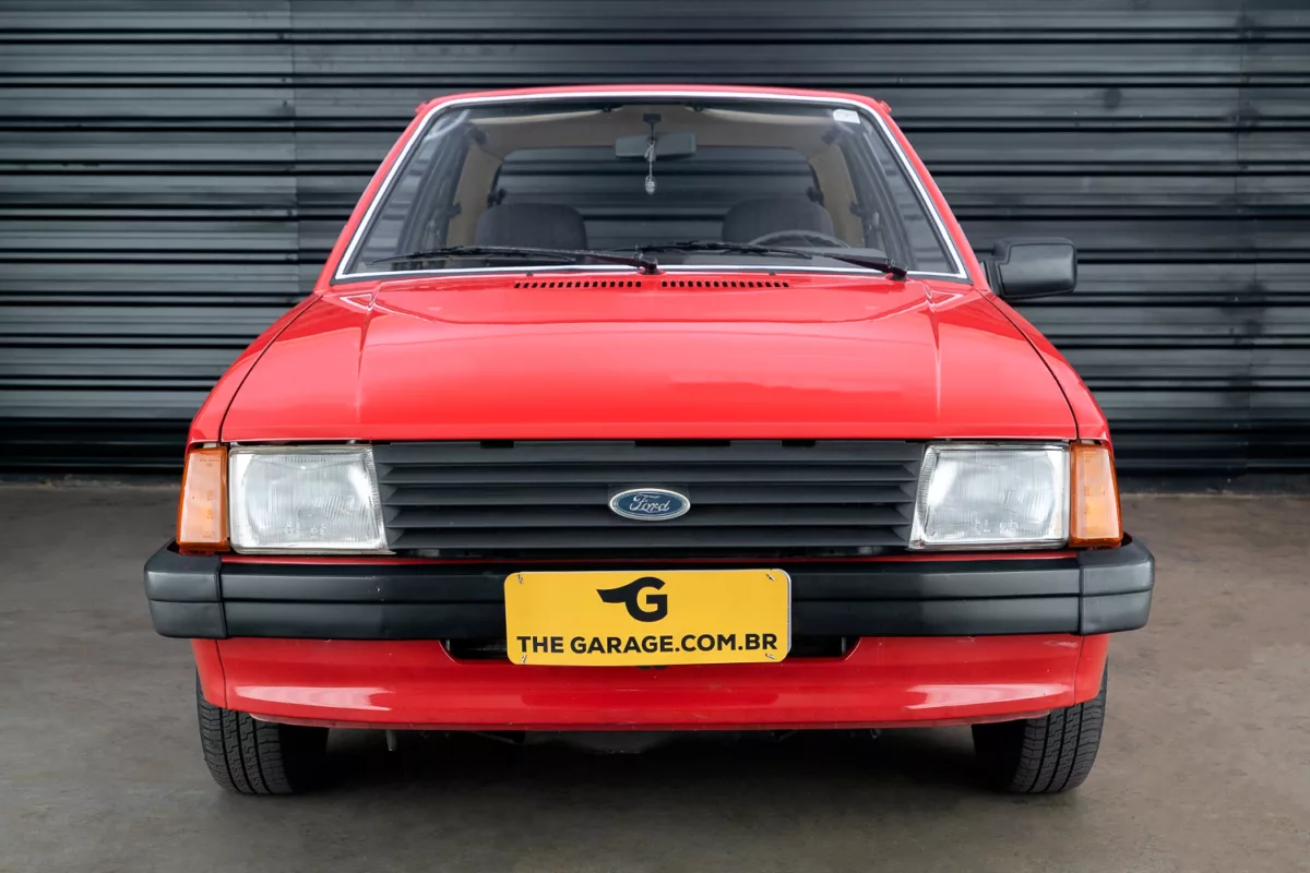 ford escort 5 Ford Escort: o ícone que revolucionou o mercado automotivo brasileiro nos anos 80