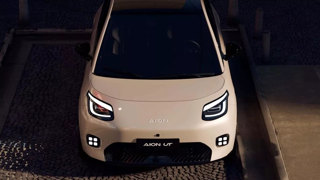 gac aion ut primeiras fotos O GAC Aion UT, hatch elétrico da GAC Motor, inicia pré-venda na China com design inovador, motor de 134 cv e autonomia de 420 km