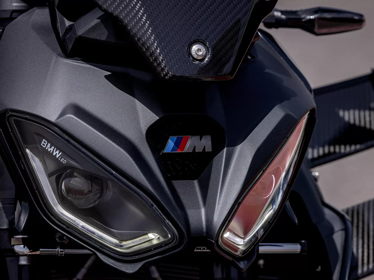 bmw s 1000 r 2026 11 11022025 63197 1280 960 BMW S 1000 R 2026: Naked esportiva com novo visual e tecnologia avançada pode chegar ao Brasil