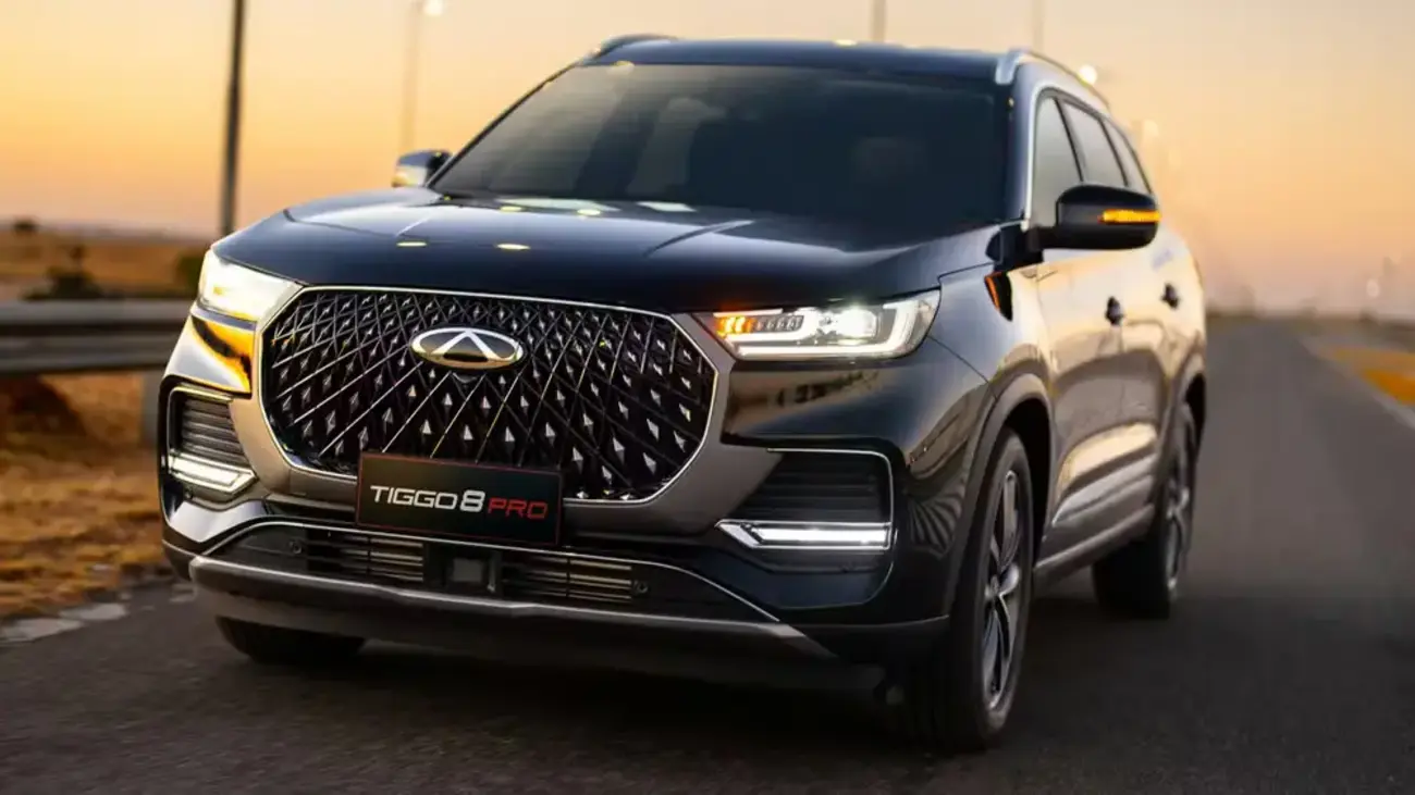 caoa chery tiggo 8 dianteira Caoa Chery Tiggo 8 2025: Tecnologia, Conforto e Eficiência no SUV de 7 Lugares