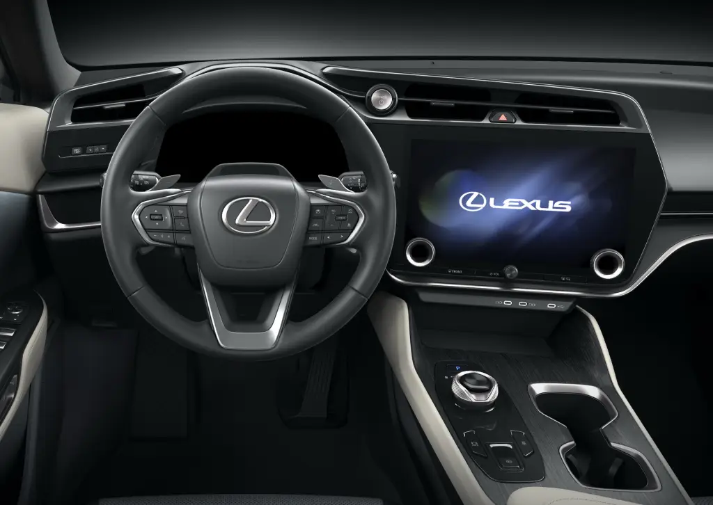 Lexus RZ 450e 45 Lexus RZ: o primeiro elétrico da marca desembarca no Brasil com foco em luxo, tecnologia e desempenho