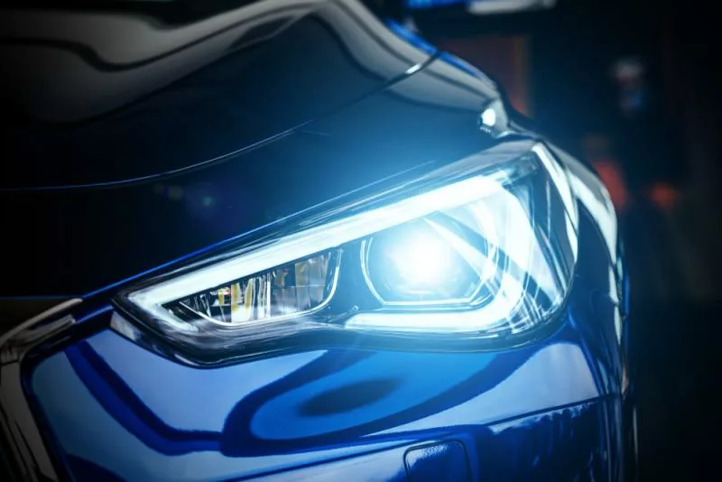 dicas farol de led carro super visao 800x534 1 Adeus aos faróis de neblina: como a tecnologia LED revolucionou a iluminação automotiva.