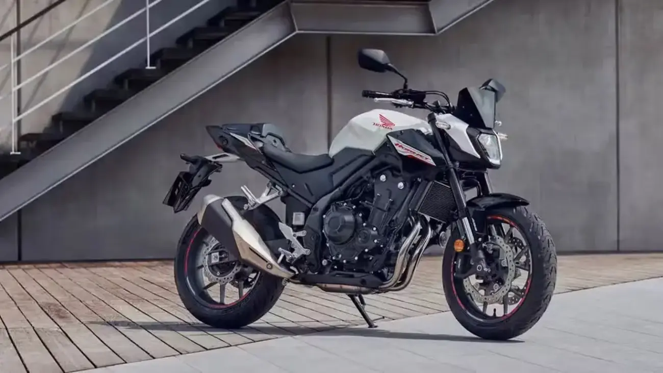 honda cb 500 hornet estatica cp Honda Hornet retorna ao Brasil após 10 anos com novo visual e tecnologia atualizada