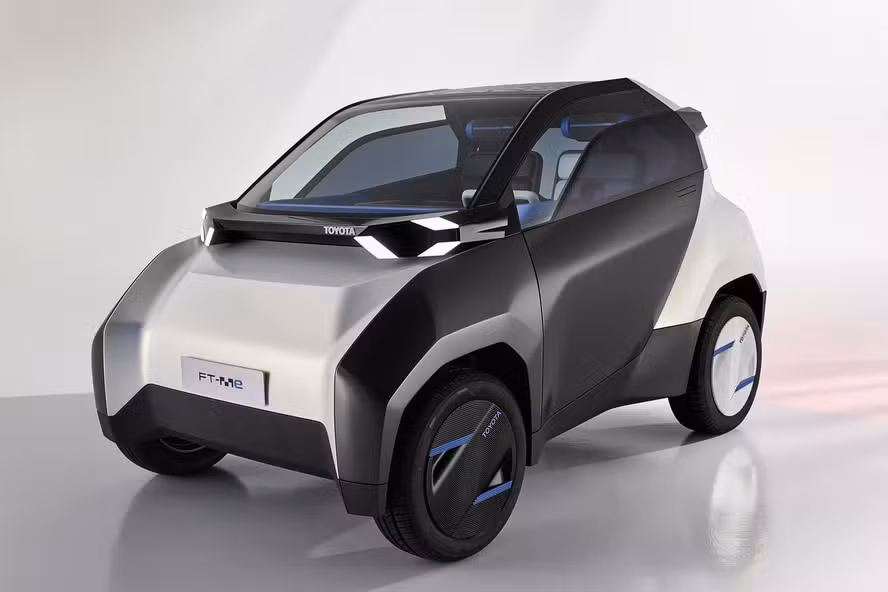 toyota ft me dianteira Novo minicarro da Toyota inova ao dispensar pedais e permitir direção por adolescentes