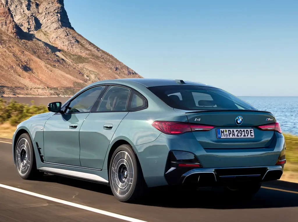 Novo BMW i4 chega ao Brasil renovado com duas versões, potência de até 544 cv e autonomia superior a 400 km