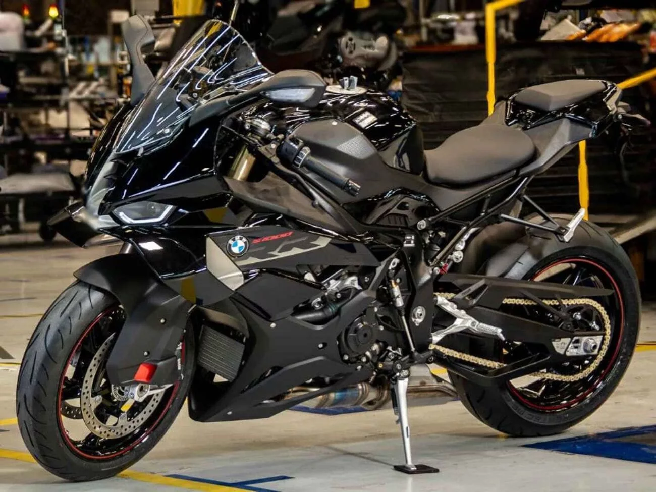 bmw s 1000 rr 2025 1 28042025 63886 960 720 BMW S 1000 RR 2025: esportiva de 210 cv começa a ser produzida no Brasil com foco total em performance