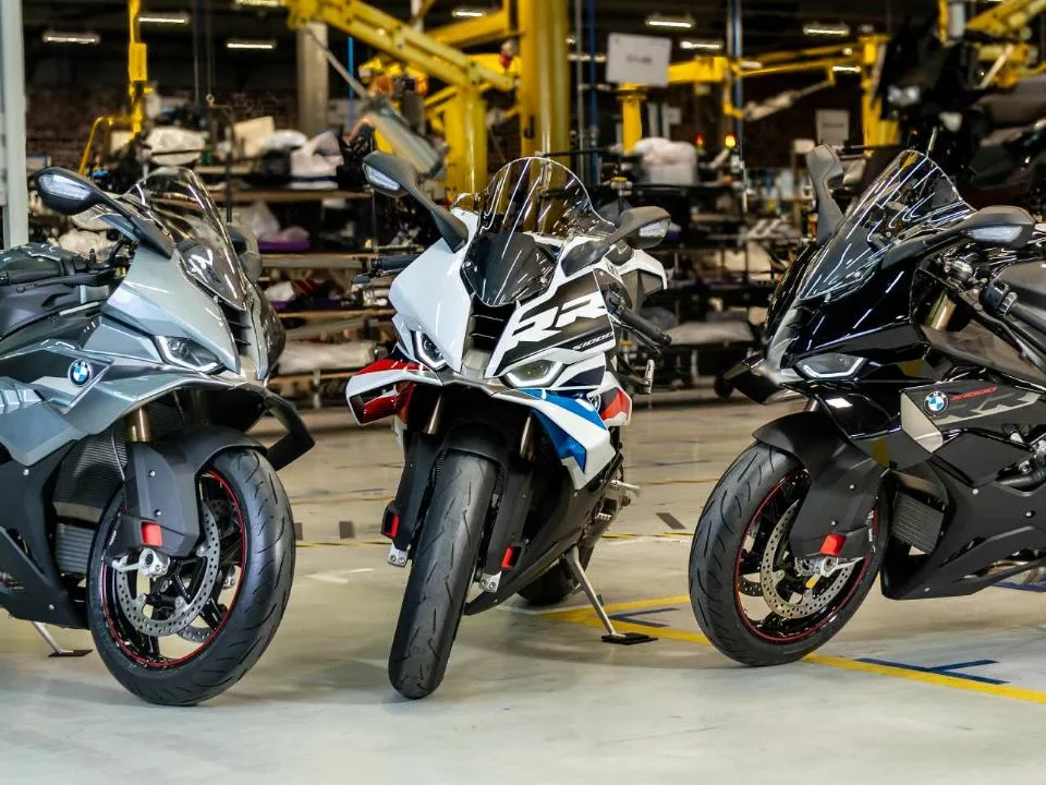 bmw s 1000 rr 2025 1 28042025 63887 960 720 BMW S 1000 RR 2025: esportiva de 210 cv começa a ser produzida no Brasil com foco total em performance