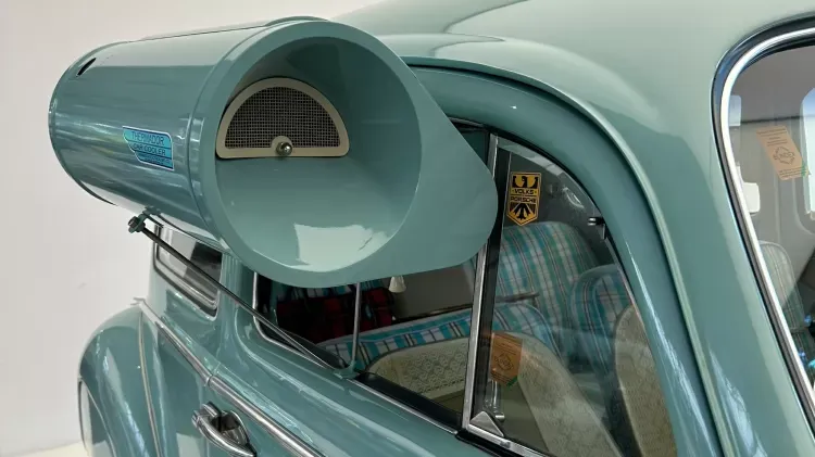 fusca equipado 4 Fusca 1962 com cafeteira, ar-condicionado e 50 acessórios: o clássico brasileiro mais exclusivo já restaurado