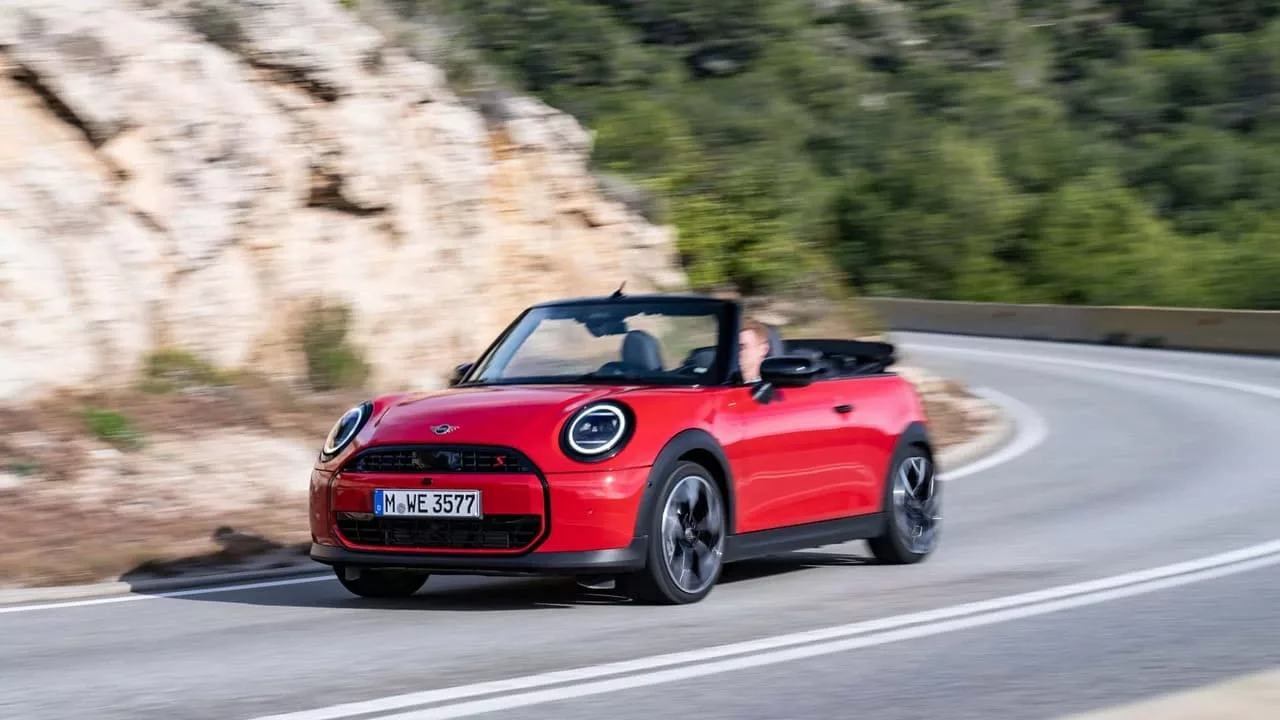 nuova mini cabrio cooper s cp Mini Cooper S Cabrio 2026 estreia no Brasil com motor turbo e design retrô por R$ 319.990