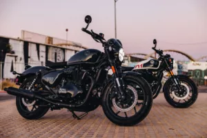 Motos custom mais vendidas de março de 2025: Royal Enfield domina o segmento no Brasil