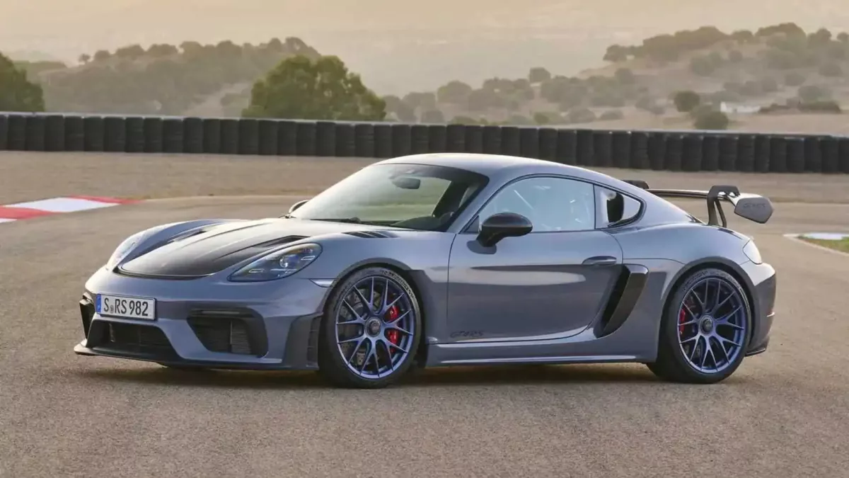 2022 porsche 718 cayman gt4 rs 5 Carros com o pior consumo de combustível no Brasil em 2025