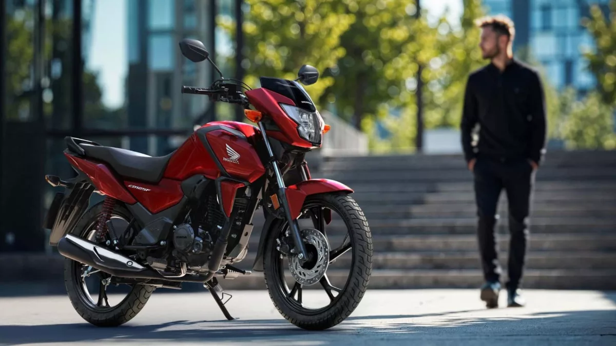 2026 honda cb125f 3 Nova Honda CB125F 2026 surpreende com 64 km/l e painel digital colorido