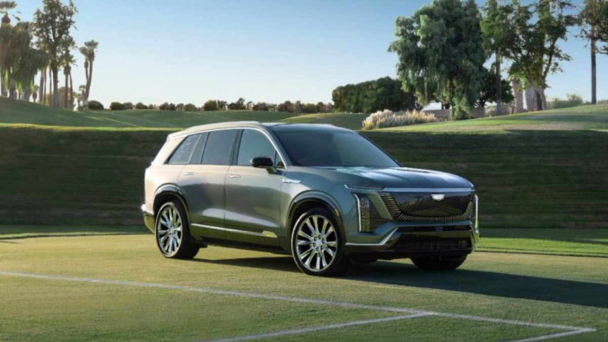 cadillac vistiq 2026 1 Cadillac VISTIQ 2026 redefine o luxo elétrico com tecnologia holográfica, 615 cv e autonomia de quase 500 km