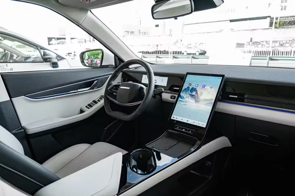 jaecoo 5 2025 painel central multimidia Jaecoo 5 chega para disputar espaço entre SUVs compactos no Brasil