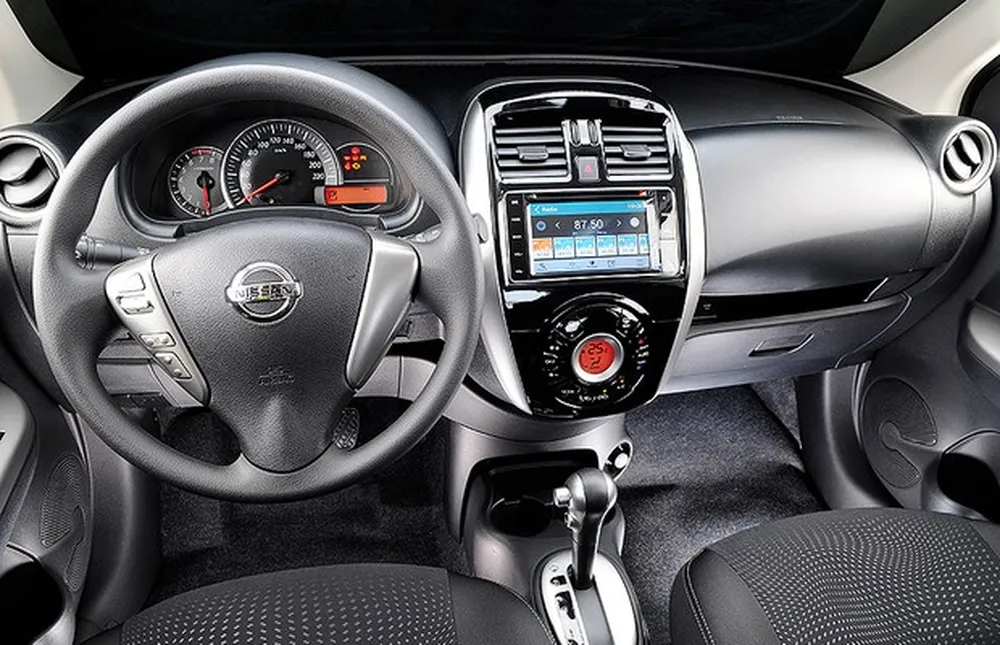 nissan march 2 Nissan March: o compacto japonês que conquistou pela confiabilidade e custo-benefício