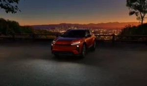 Toyota C-HR BEV: o SUV elétrico com 338 cv que promete mudar o jogo em 2026