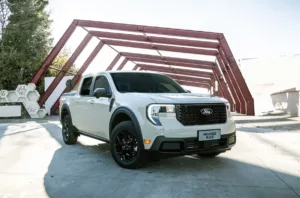 Ford Maverick 2025 estreia com visual renovado e mais fôlego no desempenho