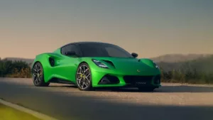 Lotus reforça DNA esportivo com Emira V6 SE: mais potência, estilo e refinamento