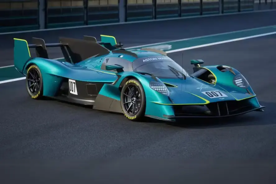 aston martin valkyrie lm dianteira Aston Martin Valkyrie LM é mais rápido que os carros de Le Mans — e custa R$ 38 milhões