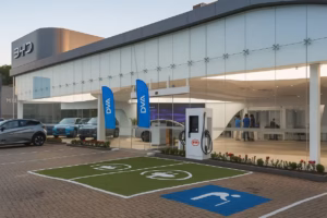 Recarregue seu elétrico sem tirar o celular do bolso: BYD lança AutoCarga no Brasil