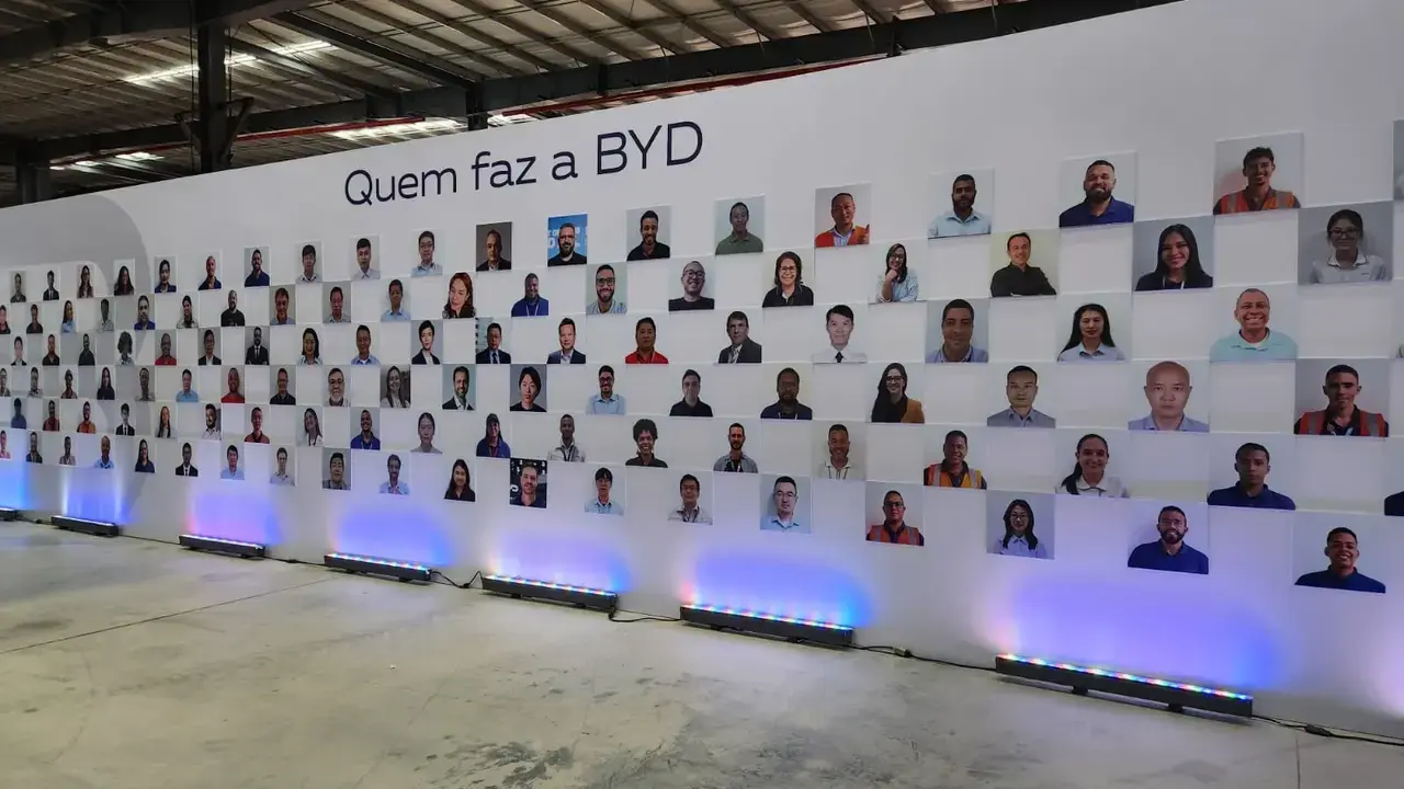 BYD apresenta primeiro veiculo experimental da fabrica de Camacari Sergio Dias 7 1 Quer trabalhar na BYD? Veja como conseguir uma vaga na nova fábrica de Camaçari com contratação imediata