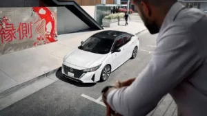 Nissan Sentra reduz até R$ 27.900 no preço para CNPJ e mira rivais como Corolla e Civic