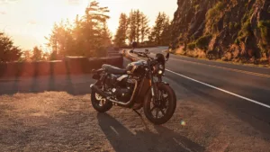 Triumph Speed Twin 900 2025 estreia com novo design e mais tecnologia