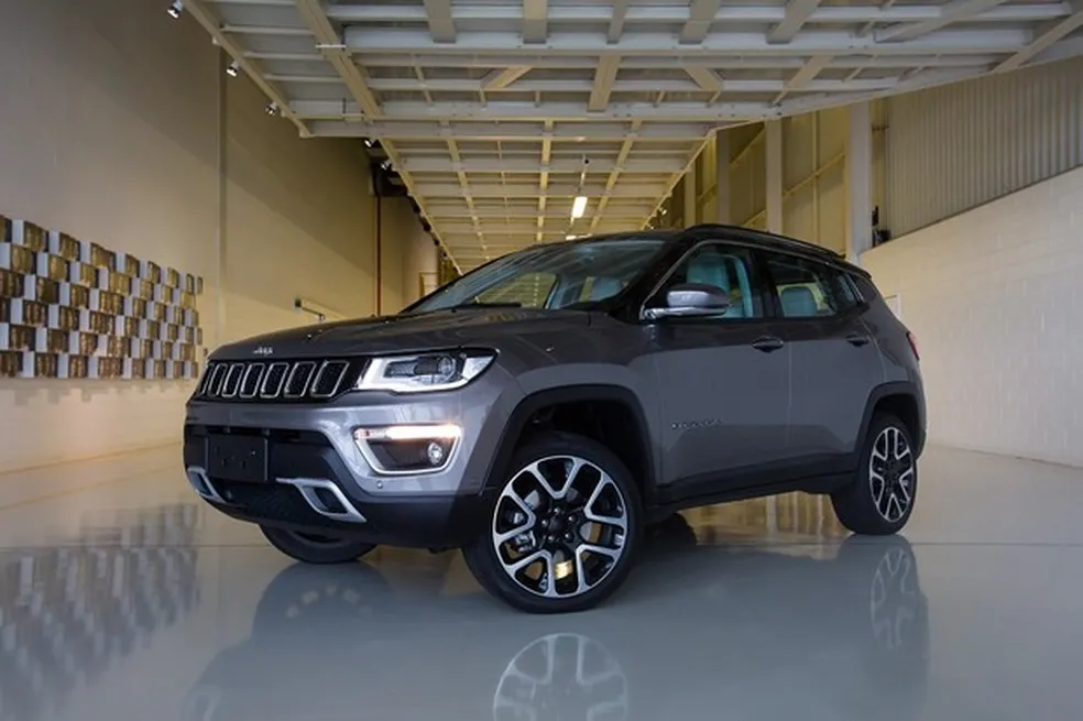 2017 07 20 jeep2 Vai cair na estrada? Veja 4 carros usados confiáveis para viajar com segurança e conforto